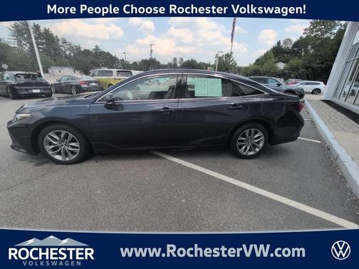 2020 Toyota Avalon XLE