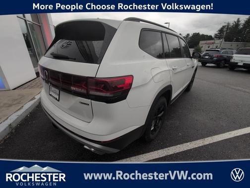 2025 Volkswagen Atlas 2.0T Peak Edition