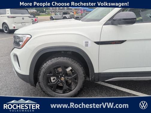2025 Volkswagen Atlas 2.0T Peak Edition