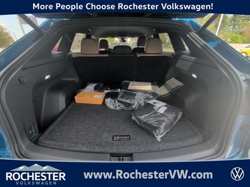 2025 Volkswagen Atlas Cross Sport 2.0T SE w/Technology