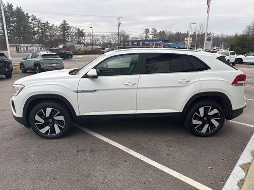 2026 Volkswagen Atlas Cross Sport 2.0T SE w/Technology