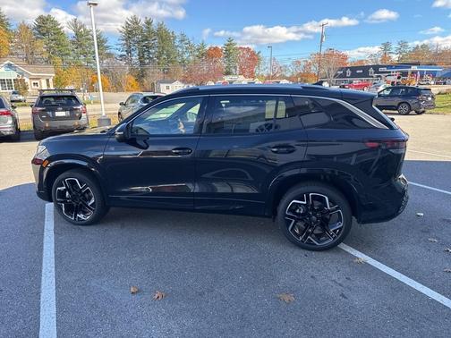 2026 Volkswagen Tiguan 2.0T SEL R-Line