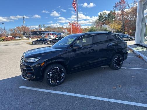 2026 Volkswagen Tiguan 2.0T SEL R-Line