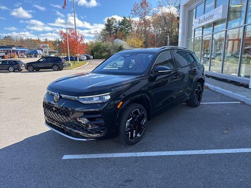 2026 Volkswagen Tiguan 2.0T SEL R-Line