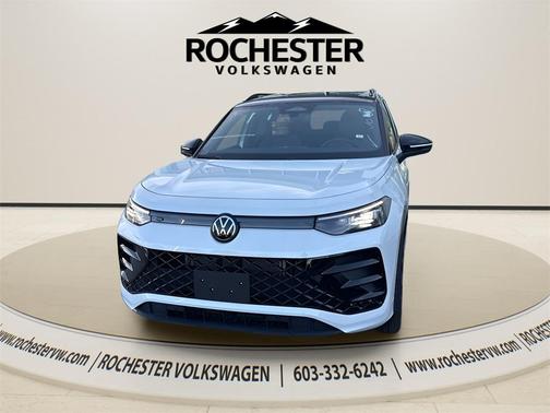 2026 Volkswagen Tiguan 2.0T SE R-Line Black