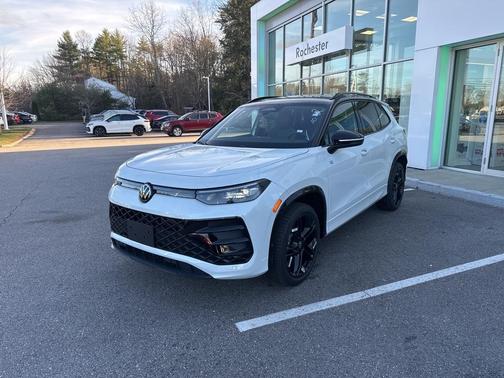 2026 Volkswagen Tiguan 2.0T SE R-Line Black