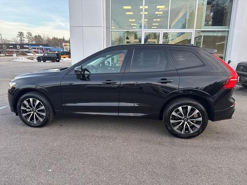 2025 Volvo XC60 B5 Core