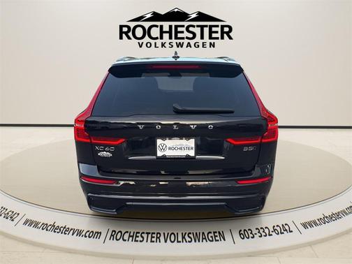 2025 Volvo XC60 B5 Core