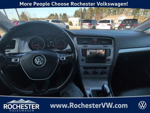 2017 Volkswagen Golf SportWagen TSI SE