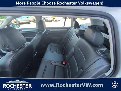 2017 Volkswagen Golf SportWagen TSI SE