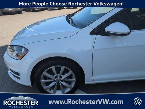 2017 Volkswagen Golf SportWagen TSI SE