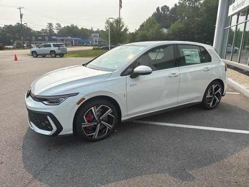 2025 Volkswagen Golf GTI 2.0T SE