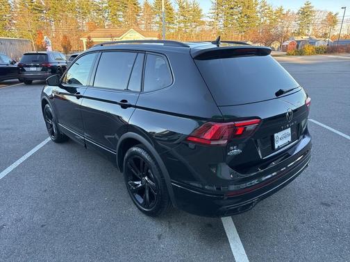 2024 Volkswagen Tiguan 2.0T SE R-Line Black