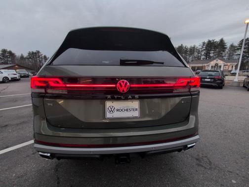 2025 Volkswagen Atlas 2.0T Peak Edition