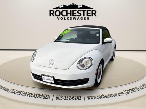 White 2013 Volkswagen Beetle 2.5L