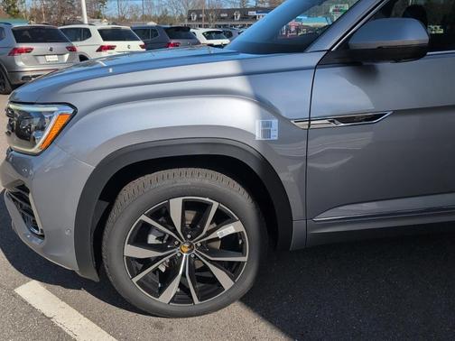 2025 Volkswagen Atlas 2.0T SEL Premium R-Line