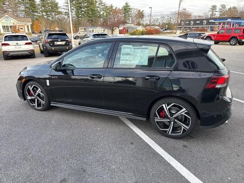 2026 Volkswagen Golf GTI SE