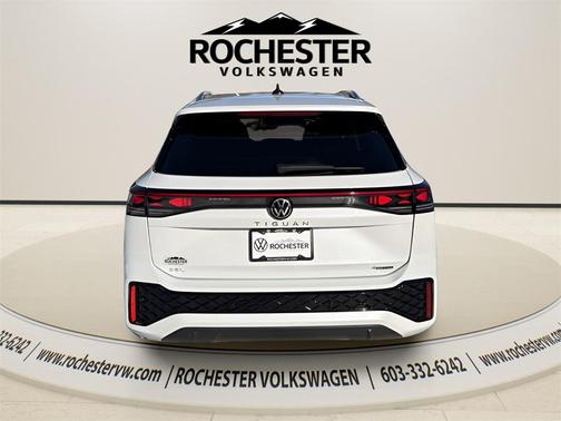 2025 Volkswagen Tiguan 2.0T SEL R-Line