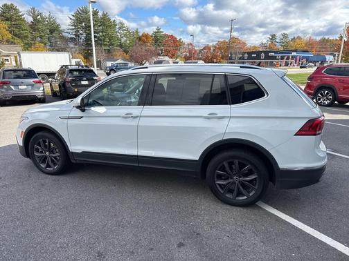 2022 Volkswagen Tiguan 2.0T SE