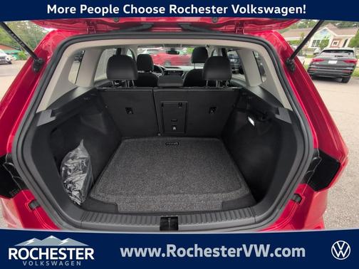 2024 Volkswagen Taos 1.5T SEL