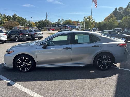 2019 Toyota Camry SE