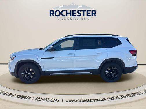 Opal White Pearl 2026 Volkswagen Atlas 2.0T Peak Edition