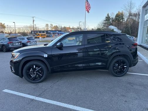 2026 Volkswagen Atlas Cross Sport 2.0T SEL R-Line Black