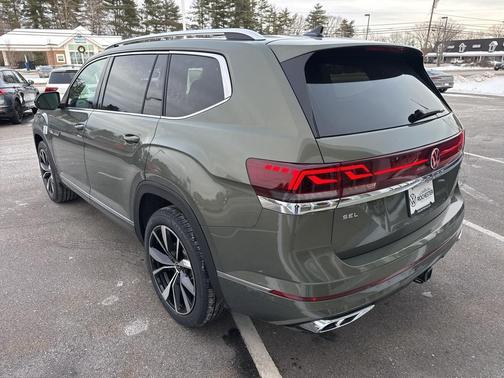 2026 Volkswagen Atlas 2.0T SEL Premium R-Line
