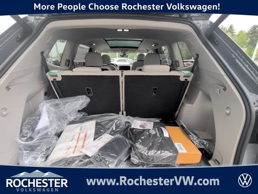 2025 Volkswagen Atlas 2.0T SEL Premium R-Line