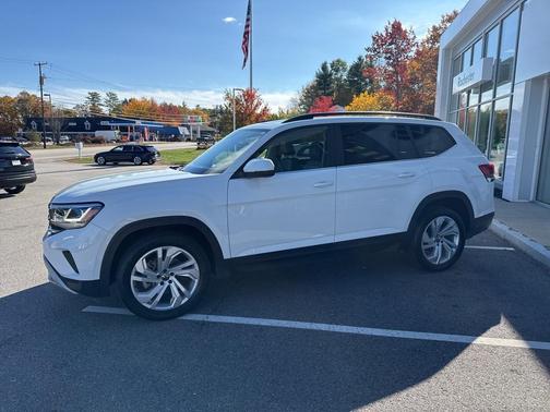 2022 Volkswagen Atlas 3.6L SE w/Technology