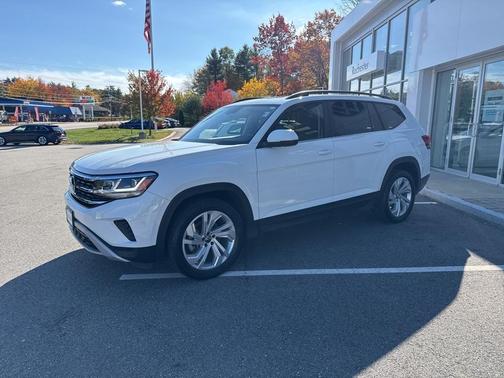 2022 Volkswagen Atlas 3.6L SE w/Technology