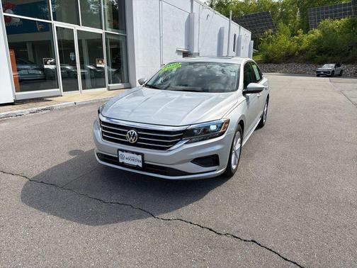 Reflex Silver Metallic 2020 Volkswagen Passat 2.0T SE