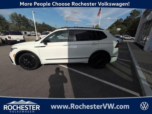 2022 Volkswagen Tiguan 2.0T SE R-Line Black