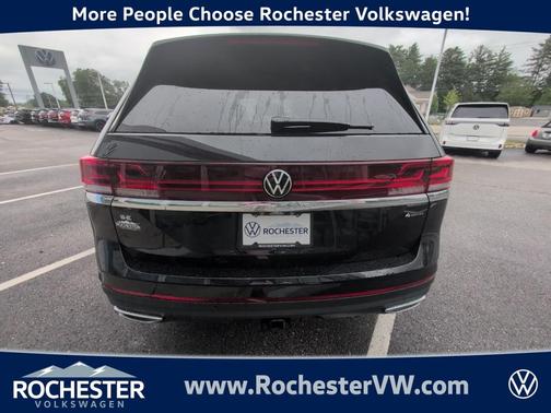 2025 Volkswagen Atlas 2.0T SE