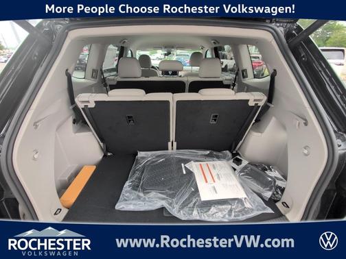 2025 Volkswagen Atlas 2.0T SE