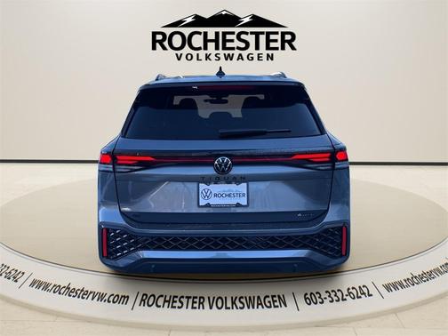 2026 Volkswagen Tiguan 2.0T SE R-Line Black