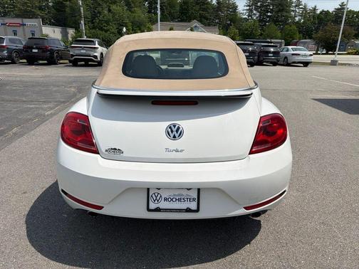 White 2013 Volkswagen Beetle 2.0T
