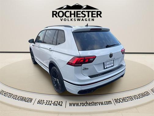 2023 Volkswagen Tiguan 2.0T SE R-Line Black