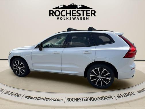 White 2024 Volvo XC60 B5 Plus Dark Theme
