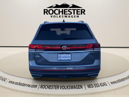 2025 Volkswagen Atlas 2.0T SE