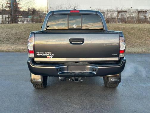 2015 Toyota Tacoma Base