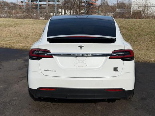 2018 Tesla Model X 75D