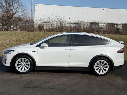 2018 Tesla Model X 75D