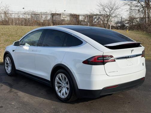 2018 Tesla Model X 75D
