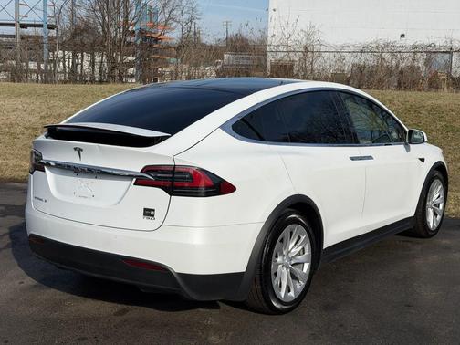 2018 Tesla Model X 75D