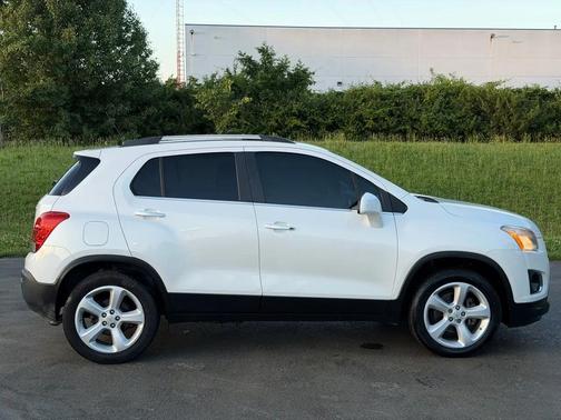 White 2015 Chevrolet Trax LTZ