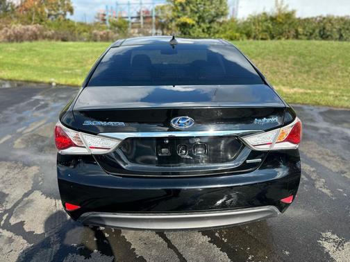 2014 Hyundai SONATA Hybrid Limited