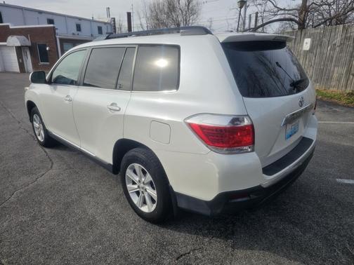 2012 Toyota Highlander Base