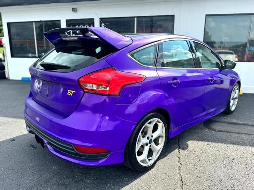 2017 Ford Focus ST 