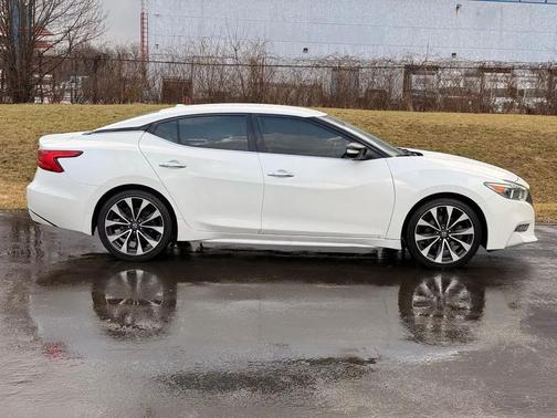 2016 Nissan Maxima 3.5 SR